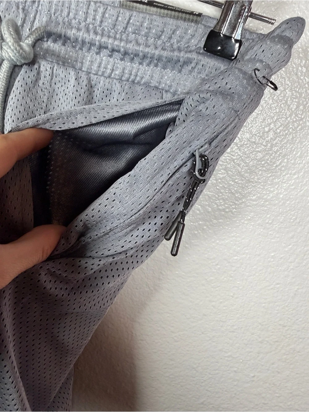 BKLYN Athletics Mens Mesh Athletic Shorts Gray Size Medium 7